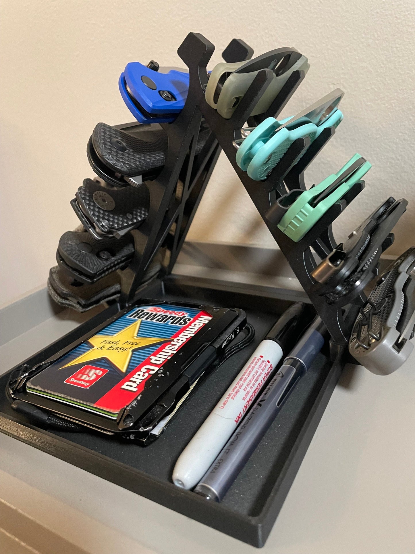 Triangle EDC Gear Rack w/Catch Tray - For EDC and Item Storage