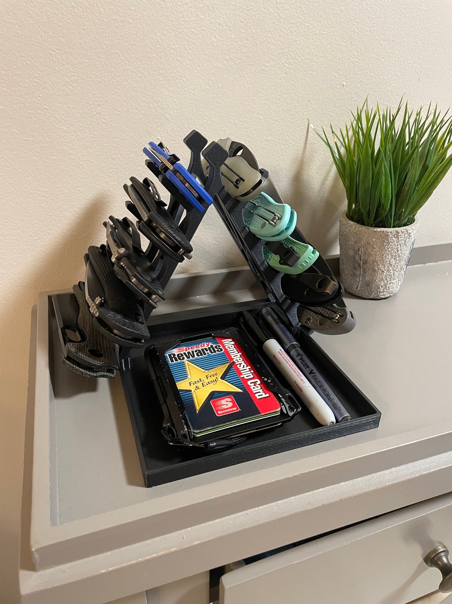 Triangle EDC Gear Rack w/Catch Tray - For EDC and Item Storage