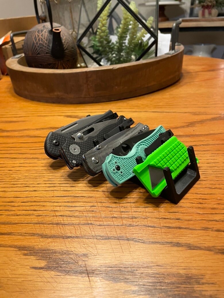 EDC toolDisplay/Organizer 3D printed
