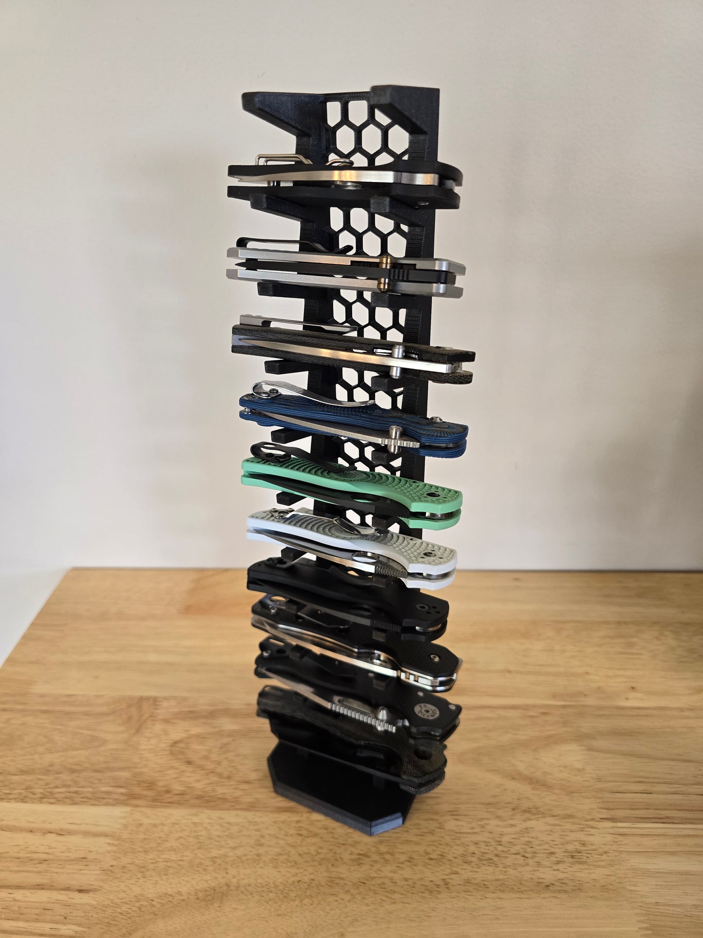 EDC Knife Display Tower - HoneyComb Frame Design - 5 to 10 slot Capacity